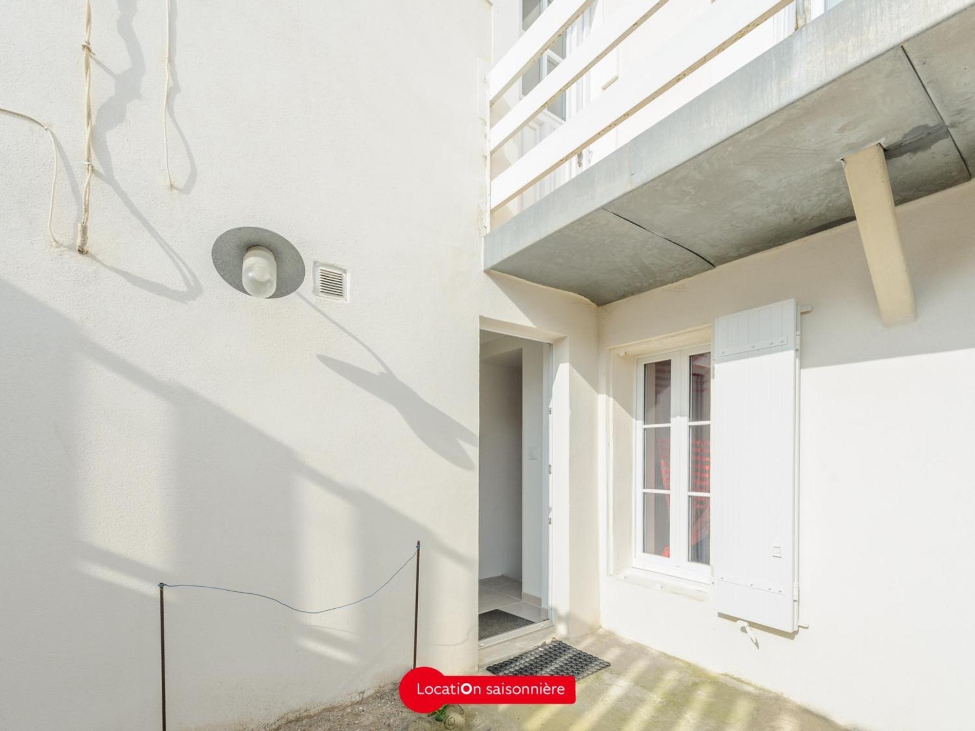 Appartement T2 A 50M De La Plage Avec Cour, Wifi Et Equipements Bebe - 4 Pers, Chatelaillon-Plage - Fr-1-535-17 Exterior foto